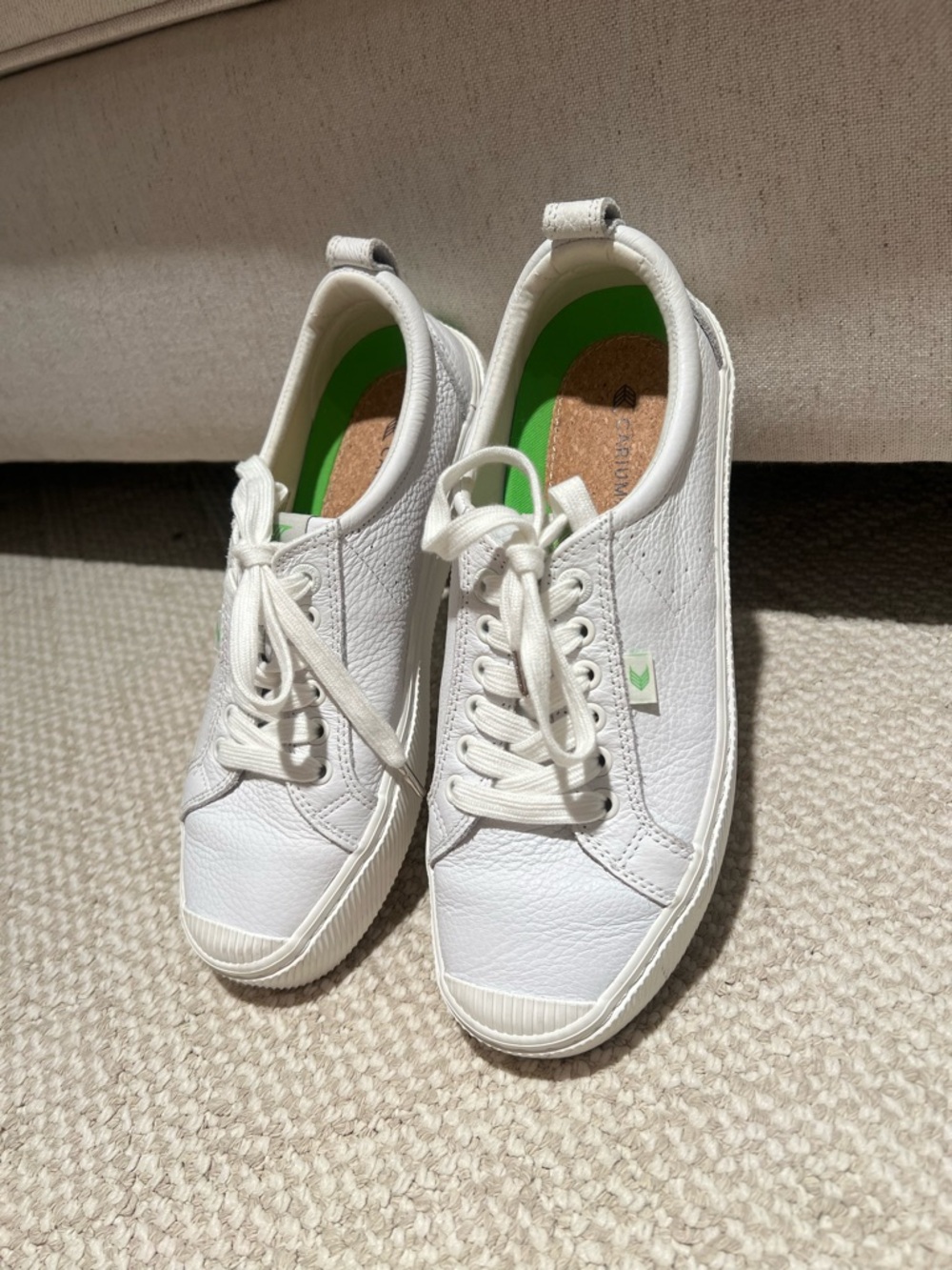 Cariuma OCA Low model white leather sneakers | Size 9.5 | Lightly Worn | - Picture 9 of 11
